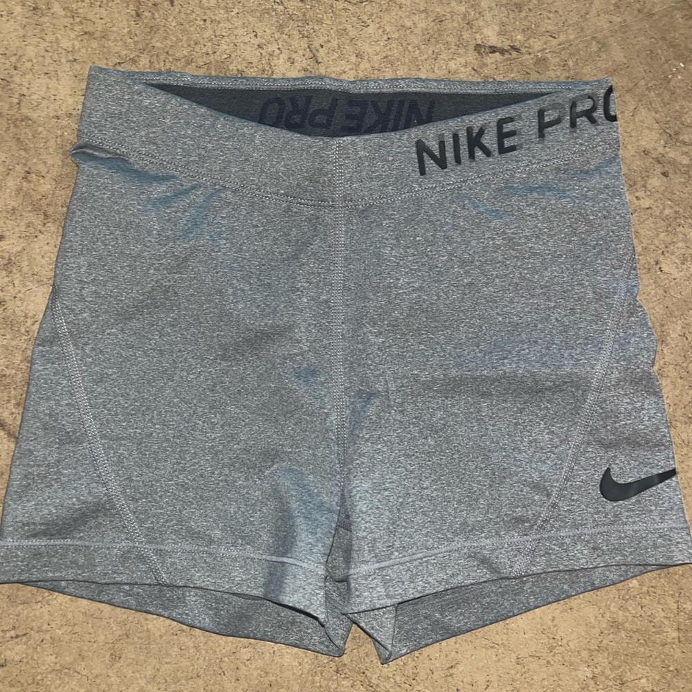 Nike Pro, size small, gray